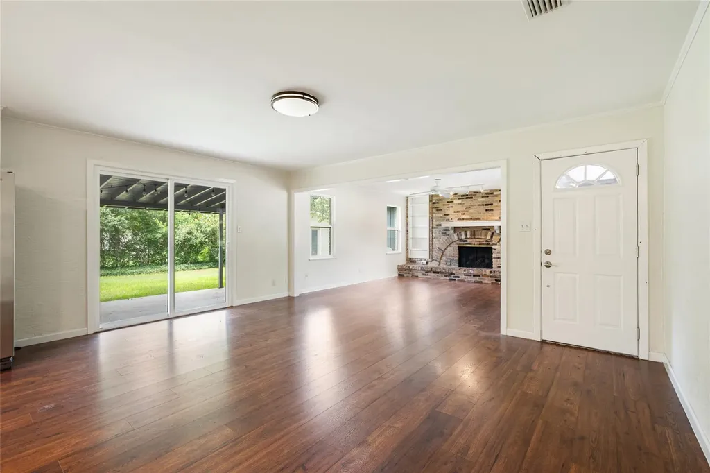 4602 Frontier Trail Austin TX 78745