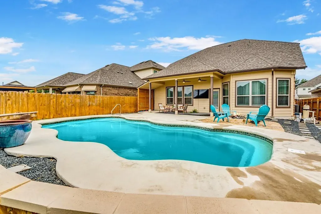 610 Stonewood Lane Buda TX 78610