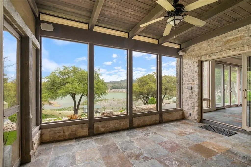 24736 Travis Lakeside Cove Spicewood TX 78669
