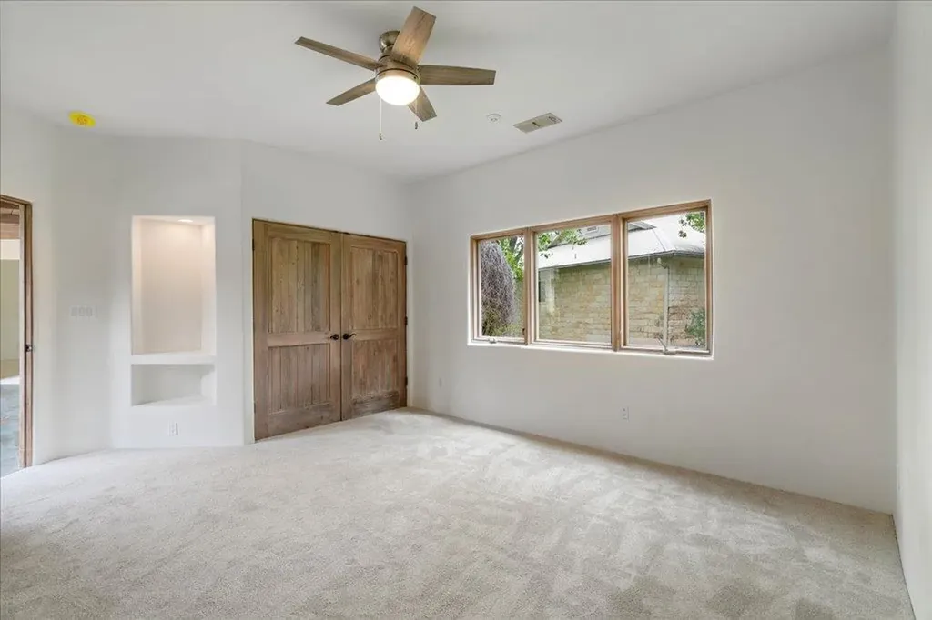24736 Travis Lakeside Cove Spicewood TX 78669