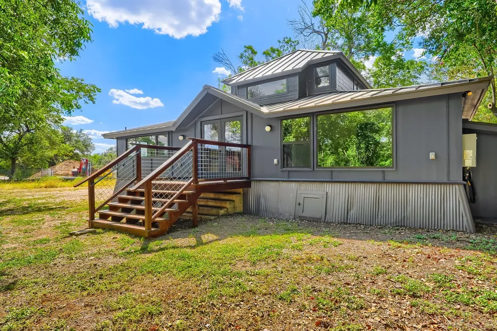 1321 W San Antonio Street San Marcos TX 78666