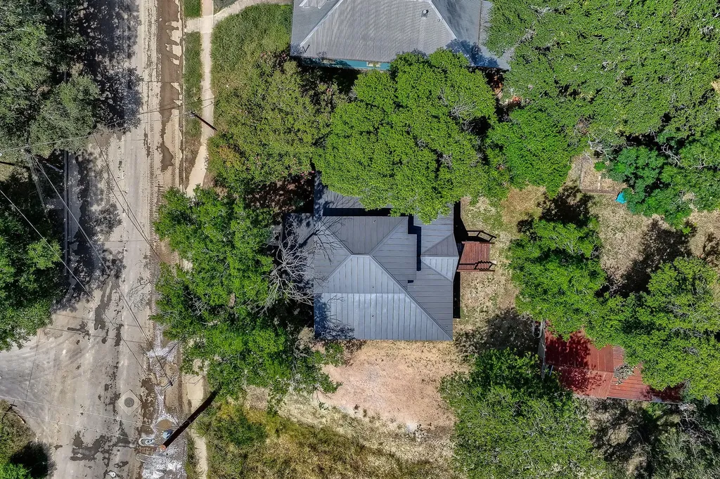 1321 W San Antonio Street San Marcos TX 78666