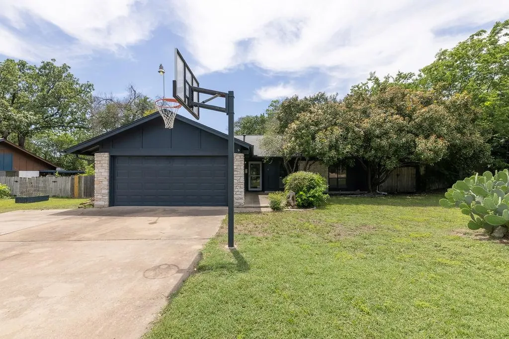 5310 Presidio Road Austin TX 78745
