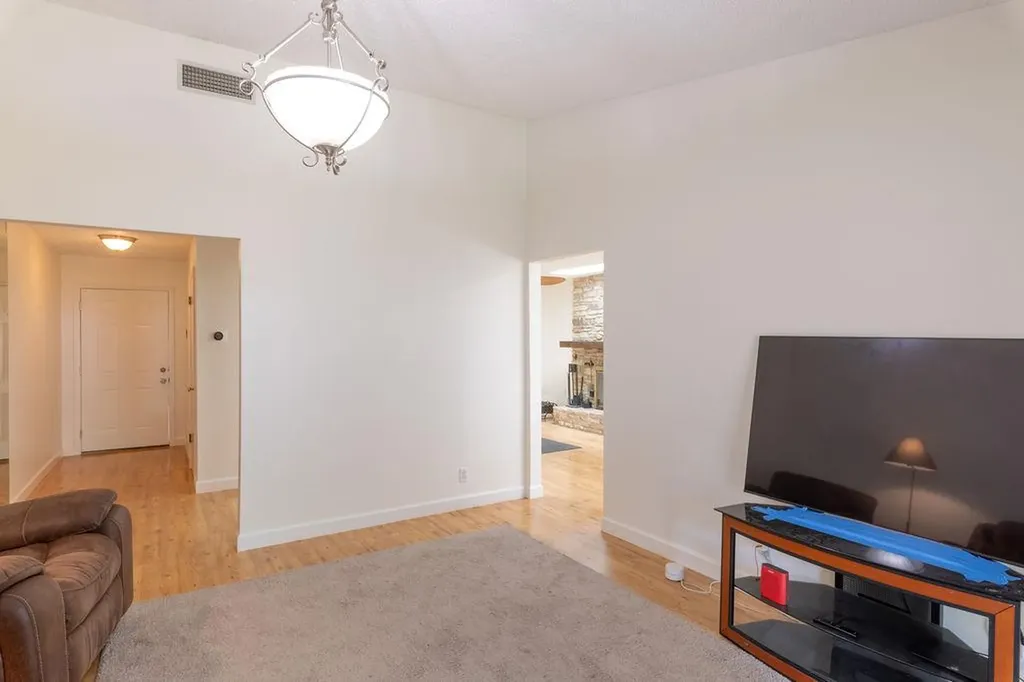 5310 Presidio Road Austin TX 78745