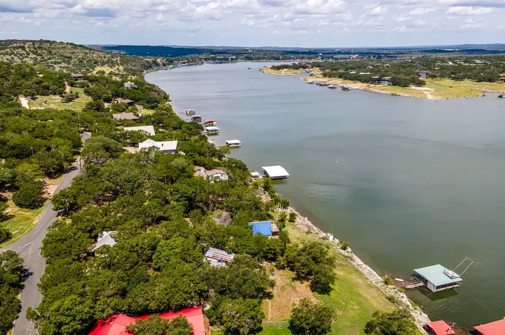 20926 W Lakeshore Drive Spicewood TX 78669