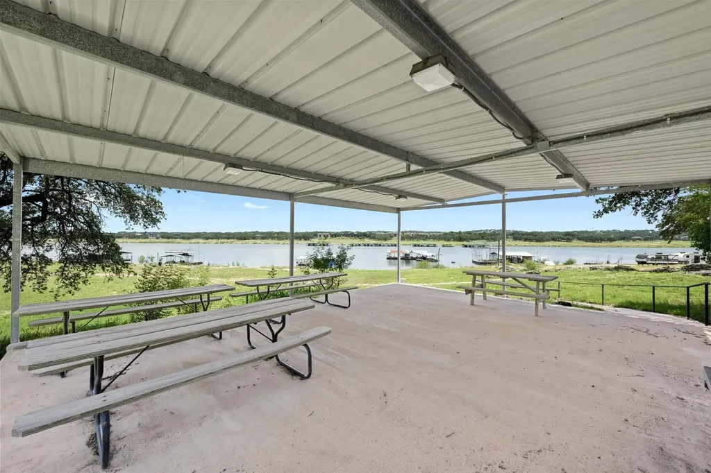 20926 W Lakeshore Drive Spicewood TX 78669
