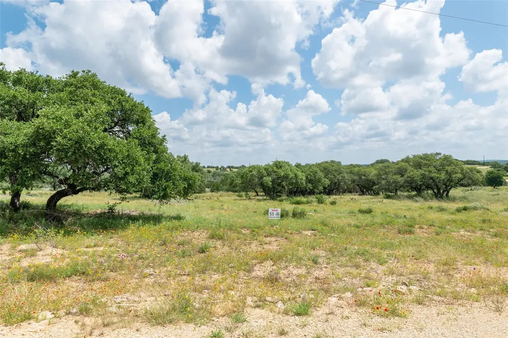 140 Longview Lane San Saba TX 76877
