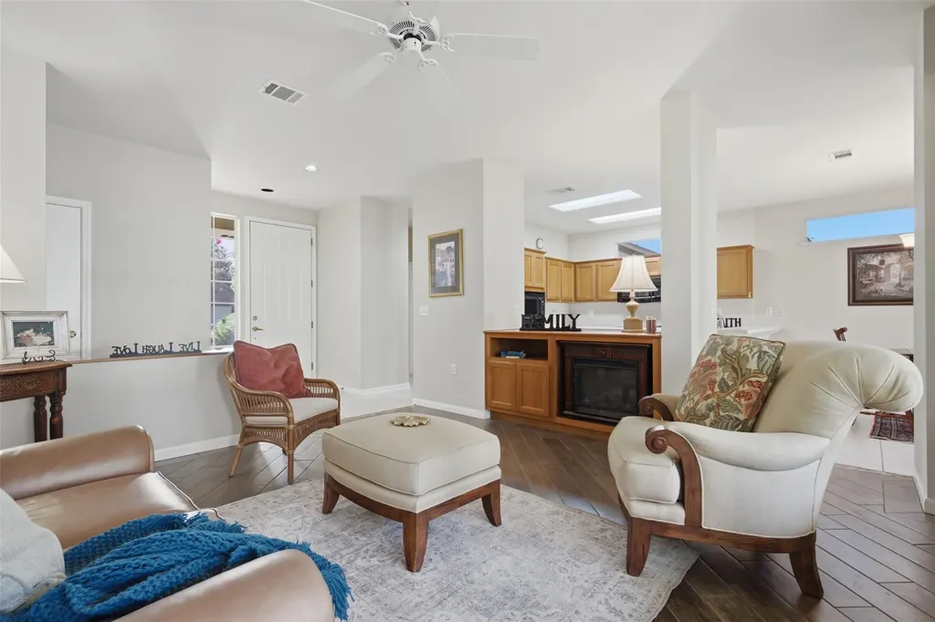 113 Larkspur Lane Georgetown TX 78633