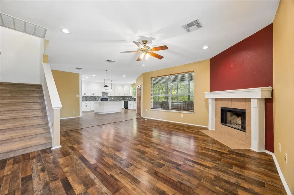 338 Spring Branch Loop Kyle TX 78640