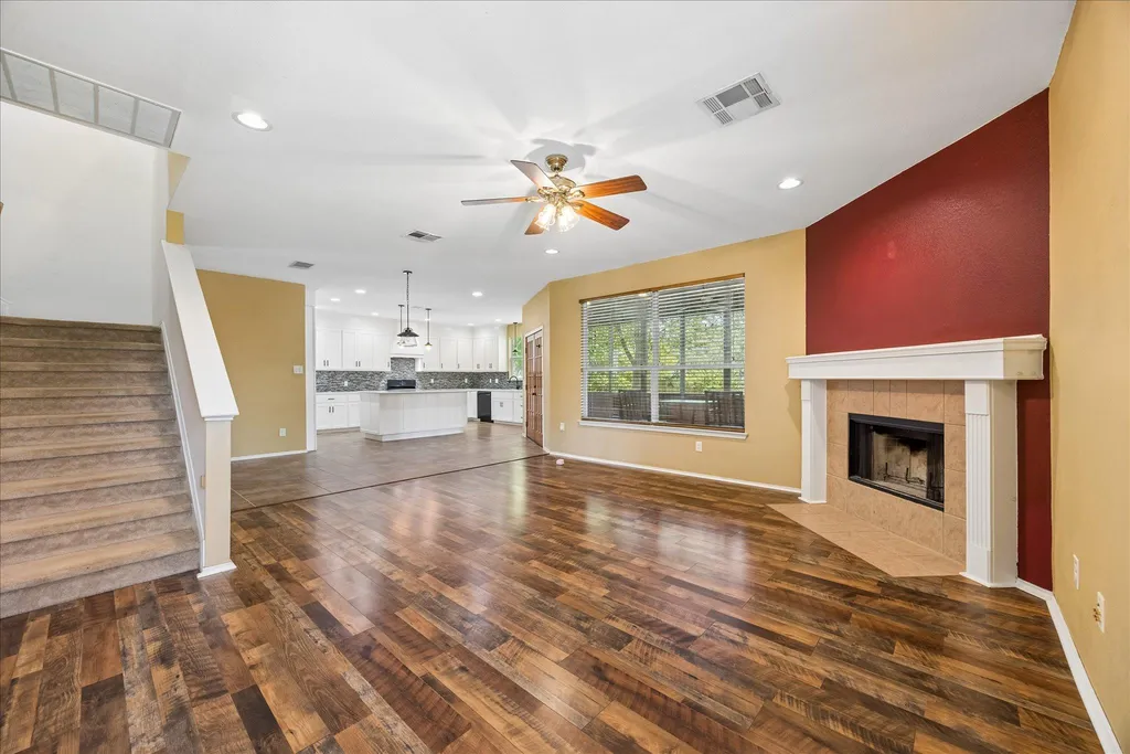 338 Spring Branch Loop Kyle TX 78640