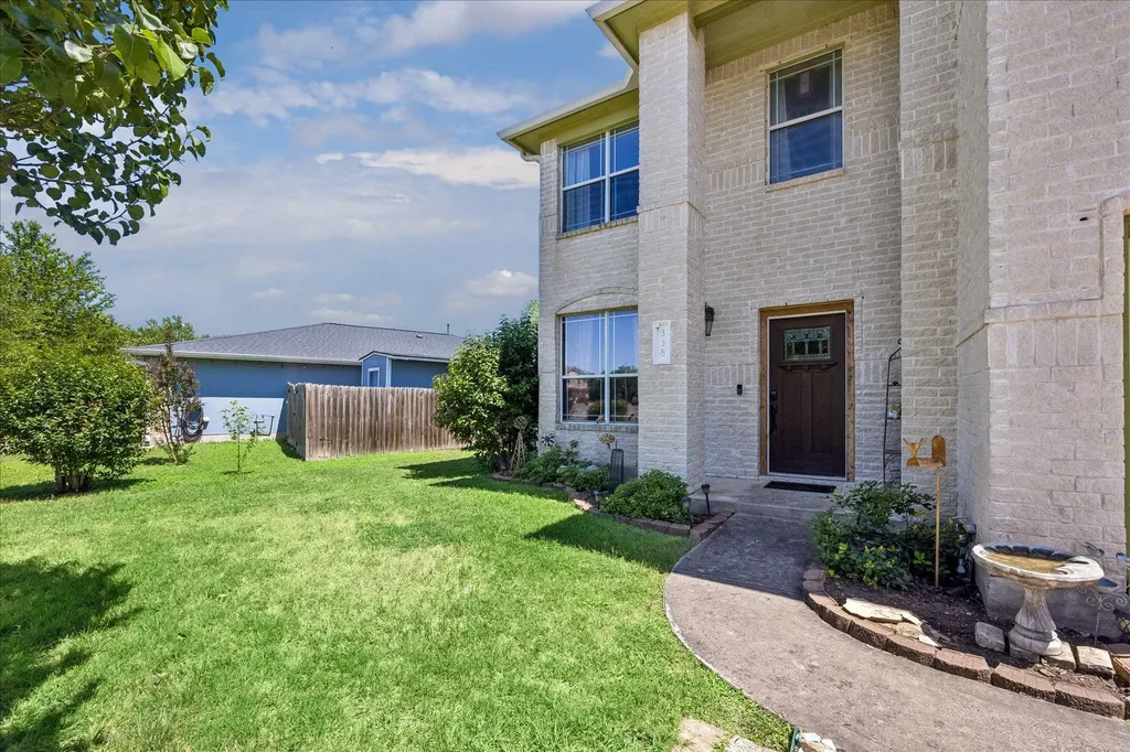 338 Spring Branch Loop Kyle TX 78640