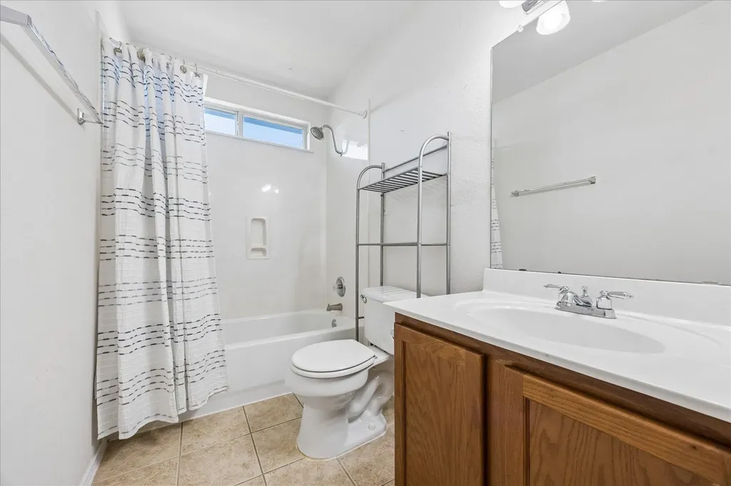 338 Spring Branch Loop Kyle TX 78640