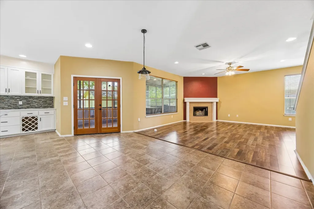 338 Spring Branch Loop Kyle TX 78640