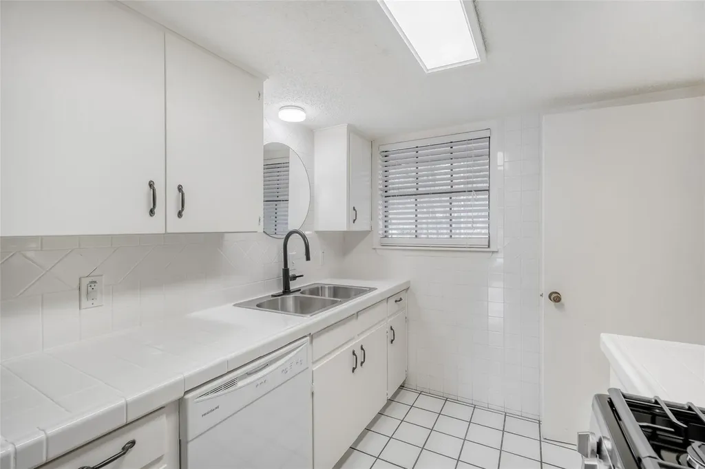 6601 Skycrest Drive Austin TX 78745