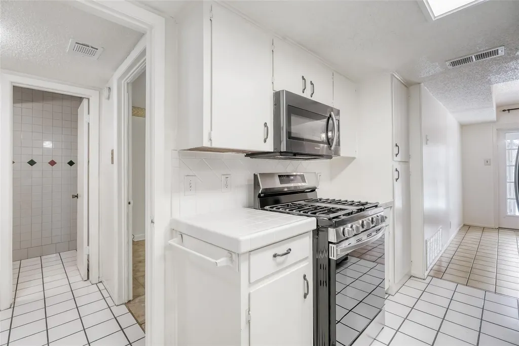 6601 Skycrest Drive Austin TX 78745