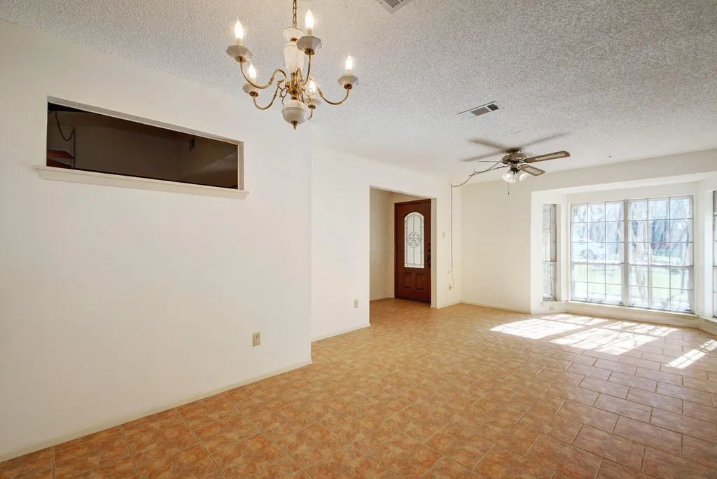 2306 Forest Bend Drive Austin TX 78704