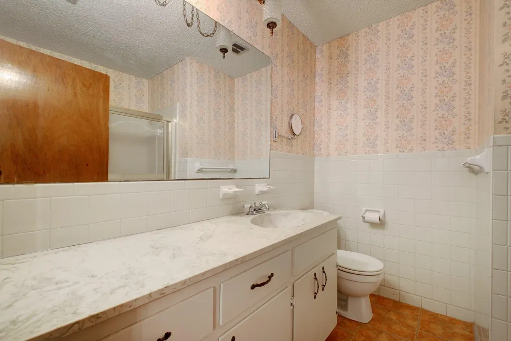 2306 Forest Bend Drive Austin TX 78704