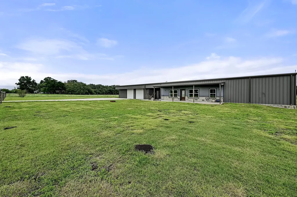 1608 County Road 204 Liberty Hill TX 78642