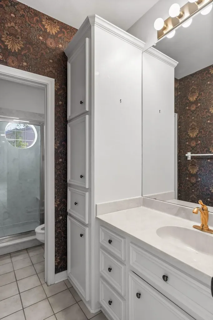 11115 Shady Hollow Drive Austin TX 78748