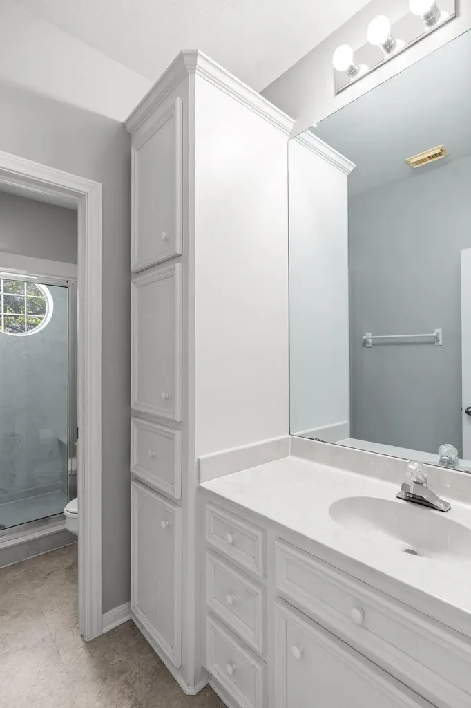 11115 Shady Hollow Drive Austin TX 78748