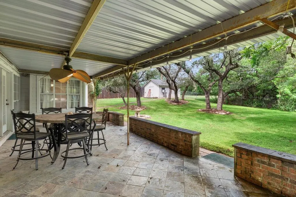 11115 Shady Hollow Drive Austin TX 78748