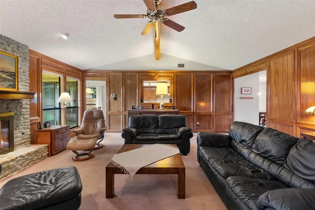 1409 Thaddeus Cove Austin TX 78746
