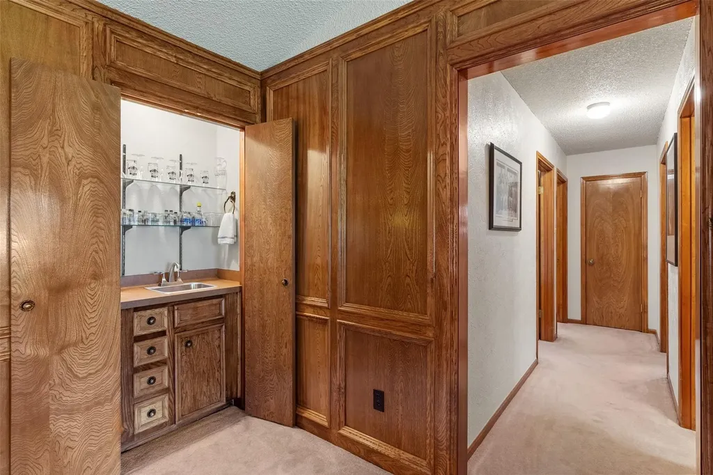 1409 Thaddeus Cove Austin TX 78746