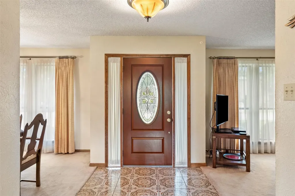 1409 Thaddeus Cove Austin TX 78746