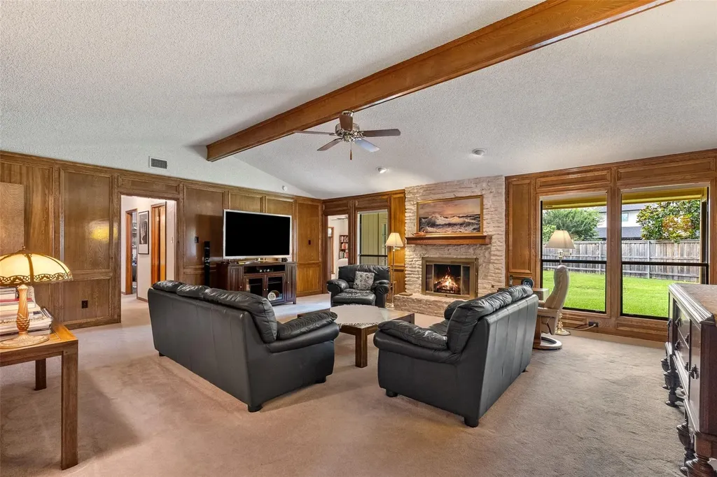 1409 Thaddeus Cove Austin TX 78746