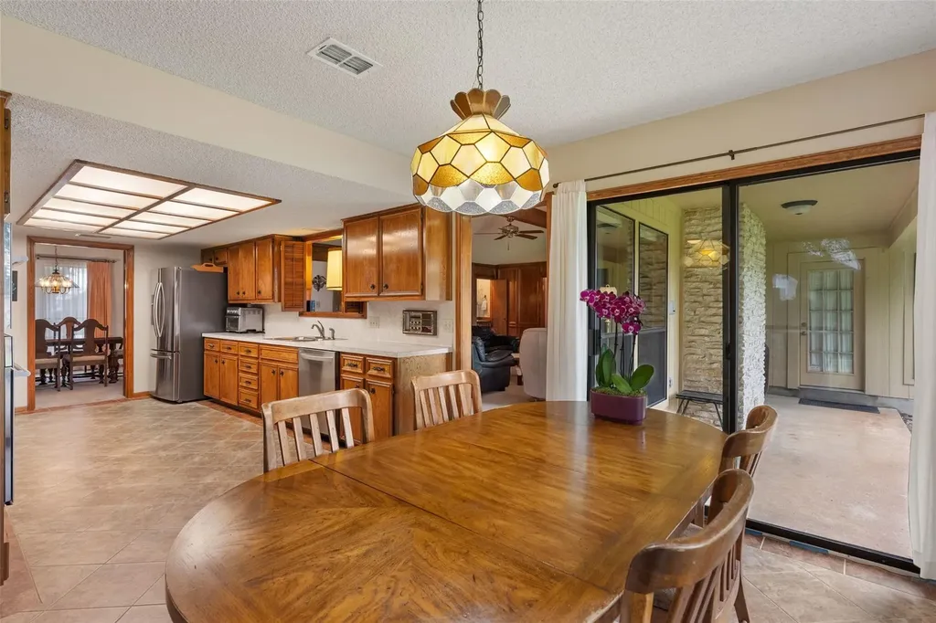 1409 Thaddeus Cove Austin TX 78746