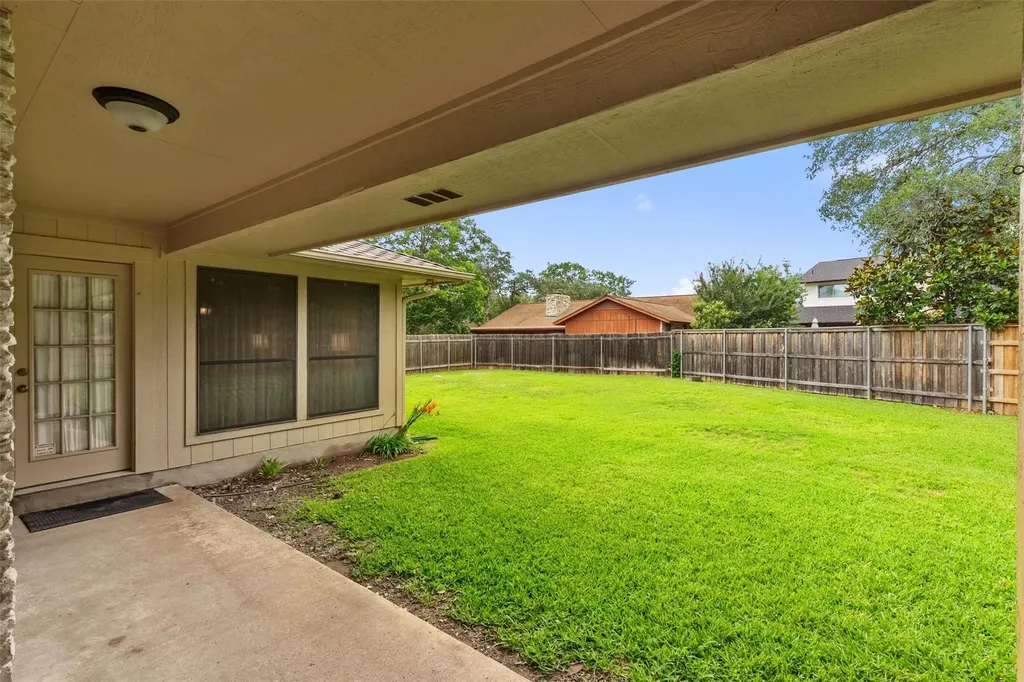 1409 Thaddeus Cove Austin TX 78746