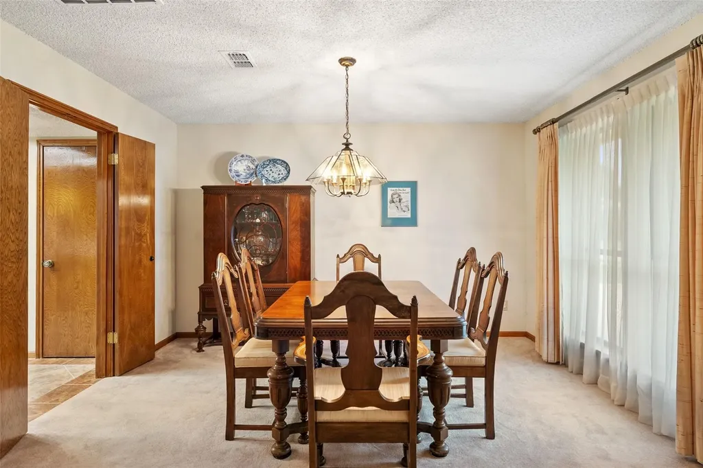 1409 Thaddeus Cove Austin TX 78746