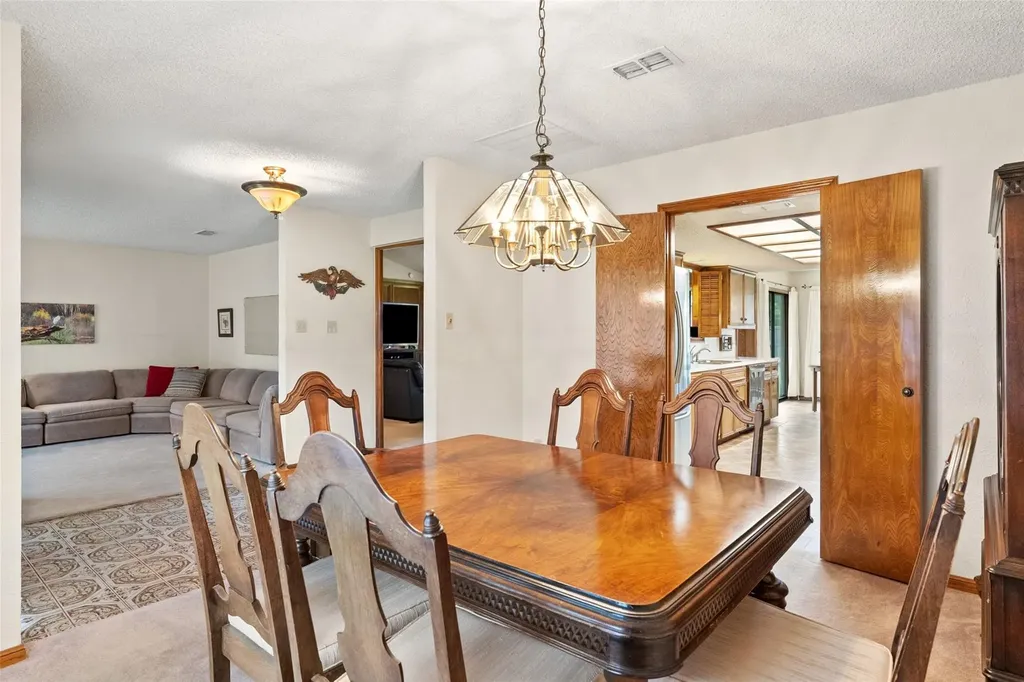 1409 Thaddeus Cove Austin TX 78746