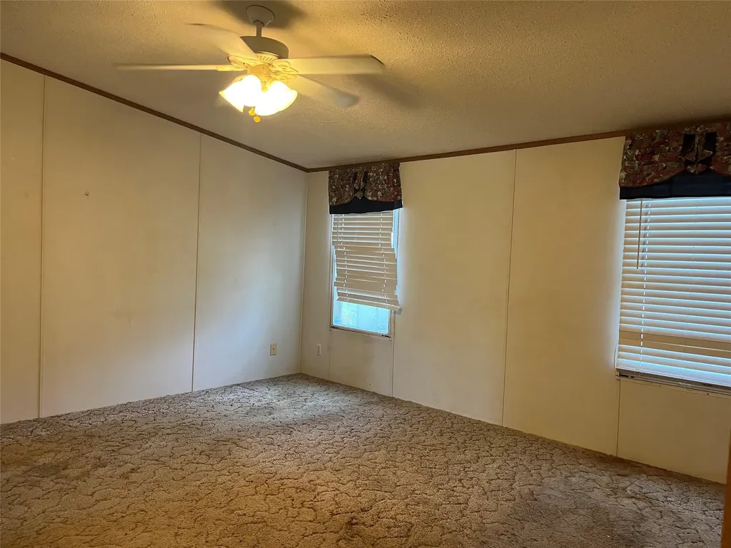 208 Quail Cove Kyle TX 78640