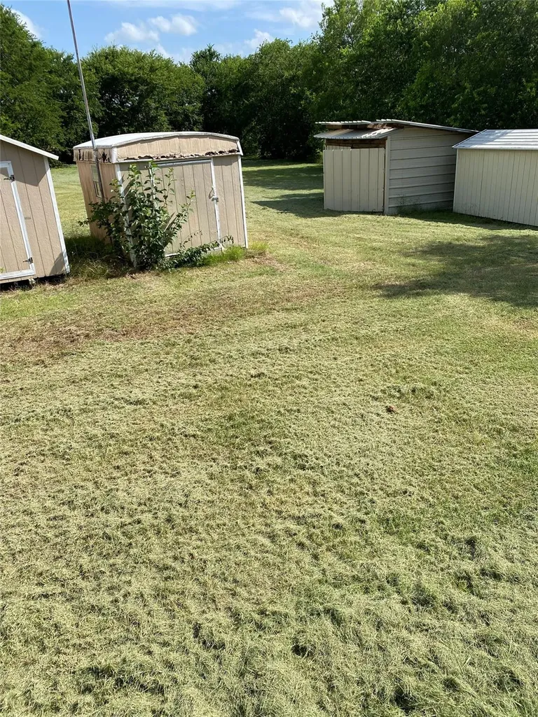 208 Quail Cove Kyle TX 78640