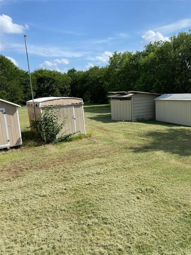 208 Quail Cove Kyle TX 78640