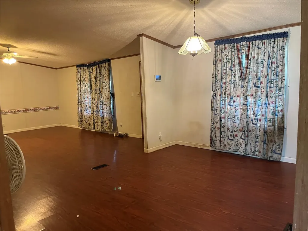 208 Quail Cove Kyle TX 78640