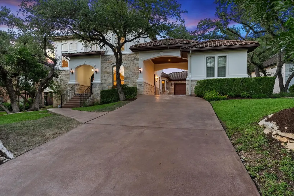 The Hills TX, 18 Hedgebrook Way