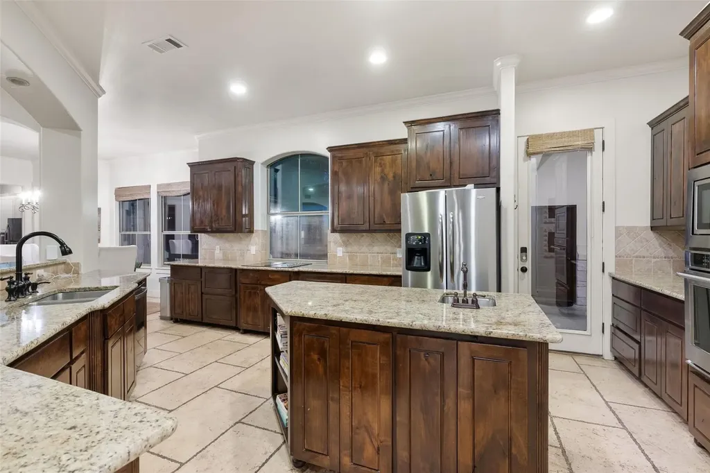 18 Hedgebrook Way The Hills TX 78738