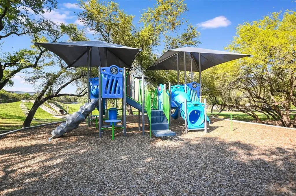 18 Hedgebrook Way The Hills TX 78738