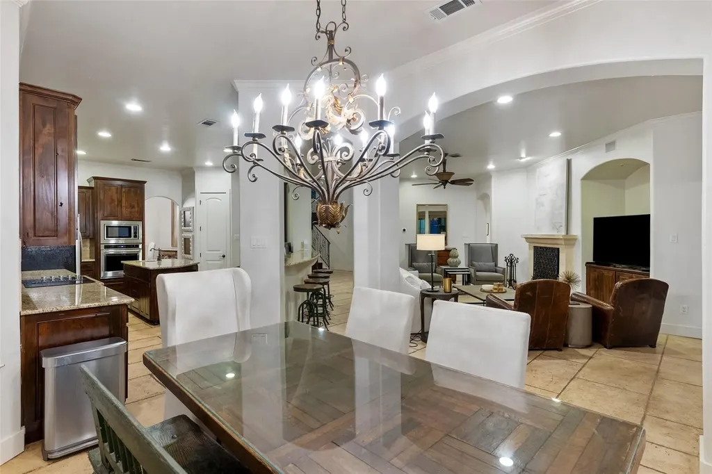 18 Hedgebrook Way The Hills TX 78738