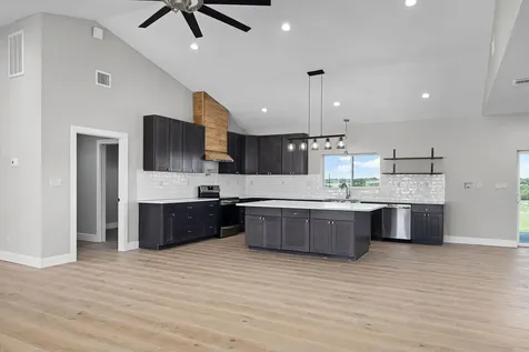 12935 Private Road 3641 Kempner TX 76539