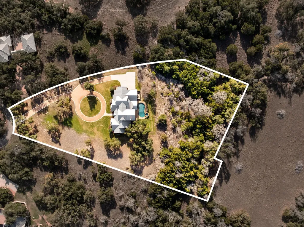 265 Mckellar Road Dripping Springs TX 78620
