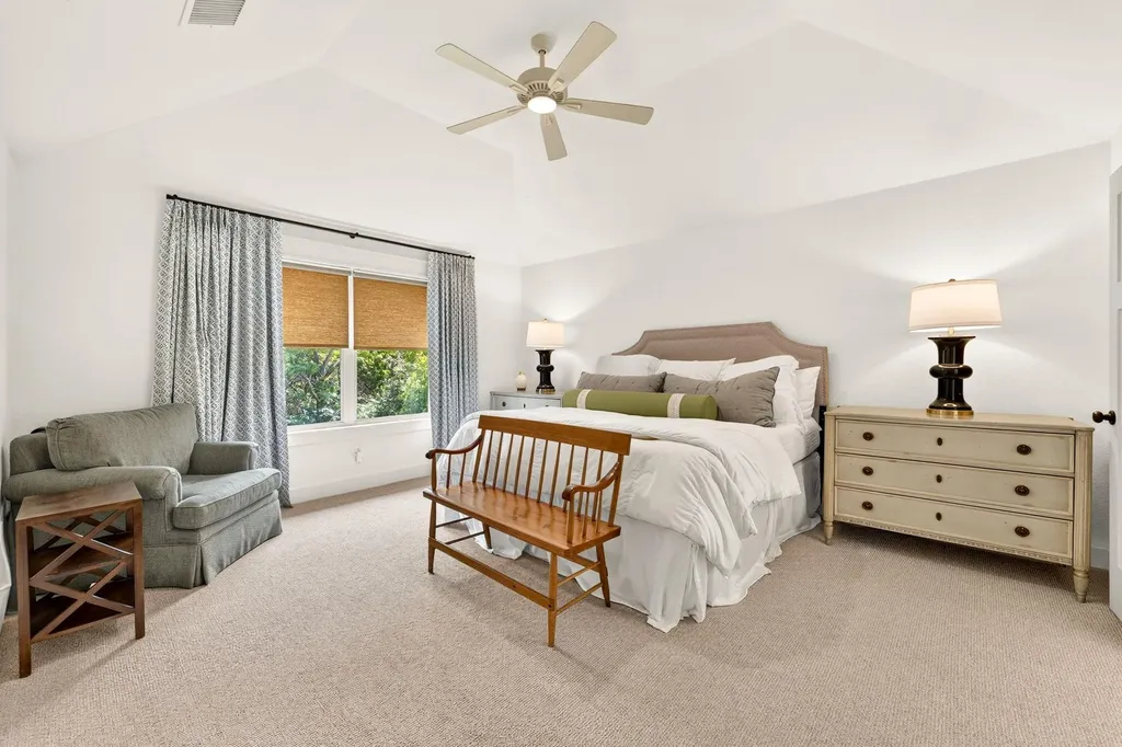 12816 Majestic Oaks Drive Austin TX 78732