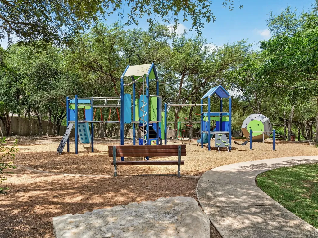 12816 Majestic Oaks Drive Austin TX 78732