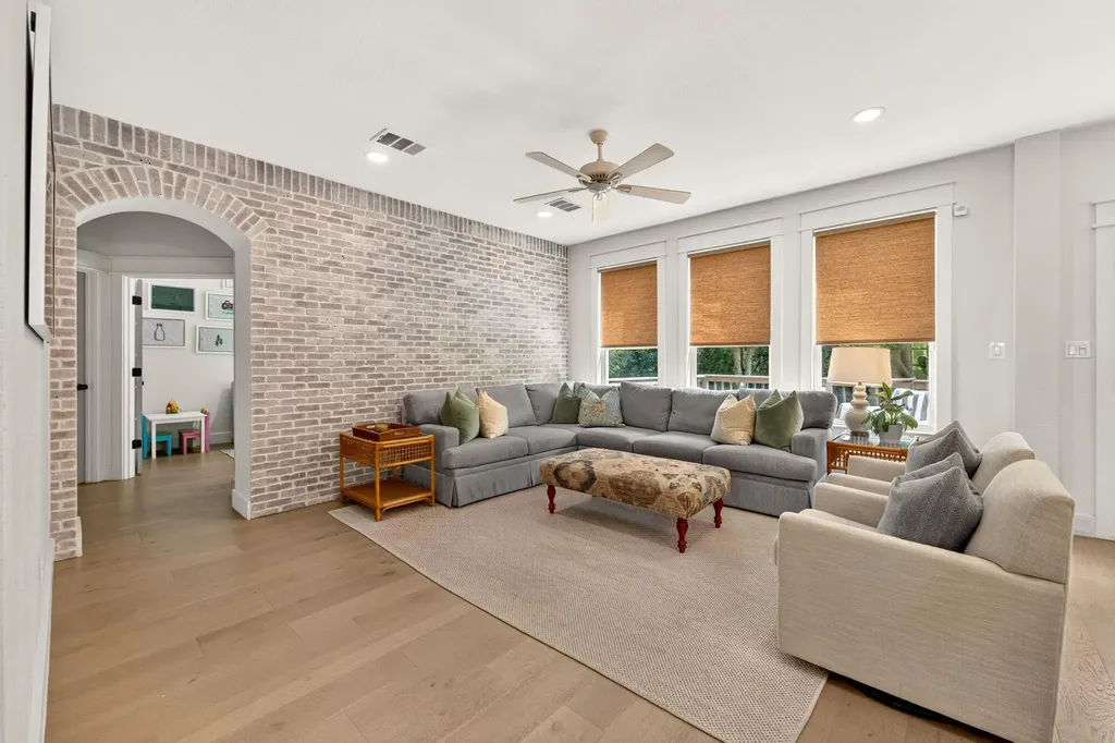 12816 Majestic Oaks Drive Austin TX 78732
