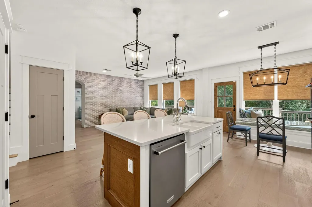 12816 Majestic Oaks Drive Austin TX 78732