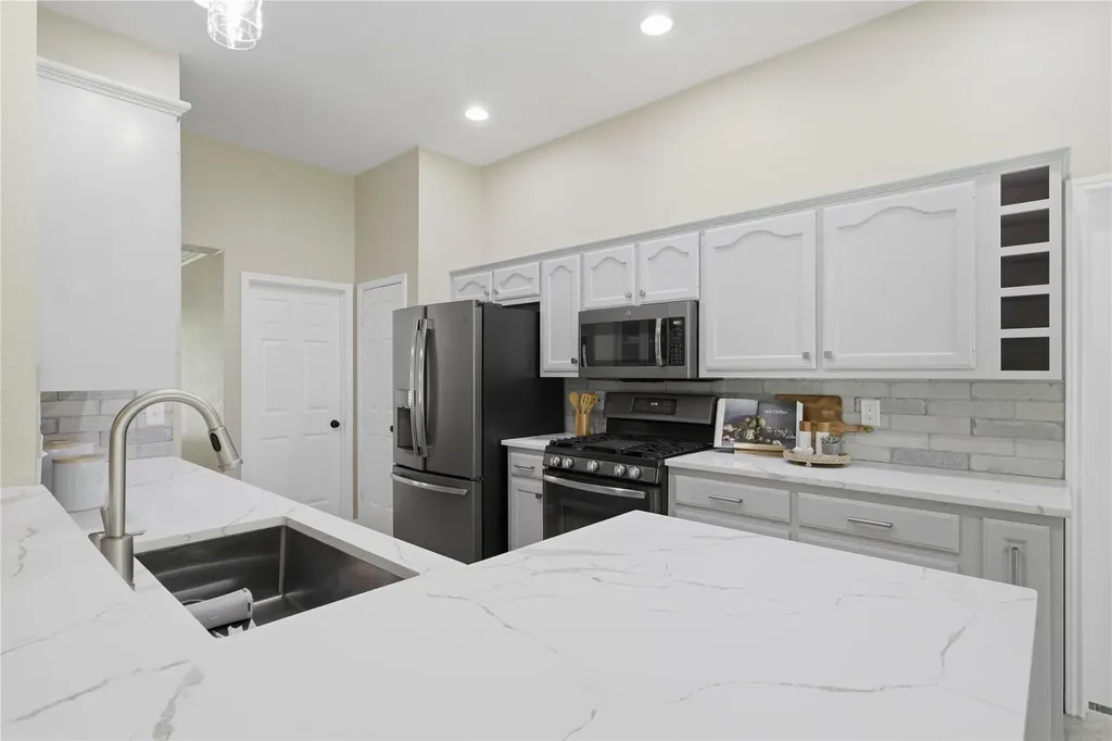 1015 Pecan Creek Drive Pflugerville TX 78660