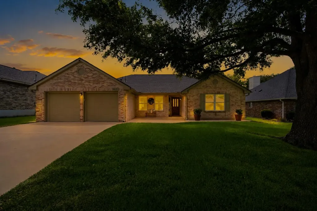1015 Pecan Creek Drive Pflugerville TX 78660