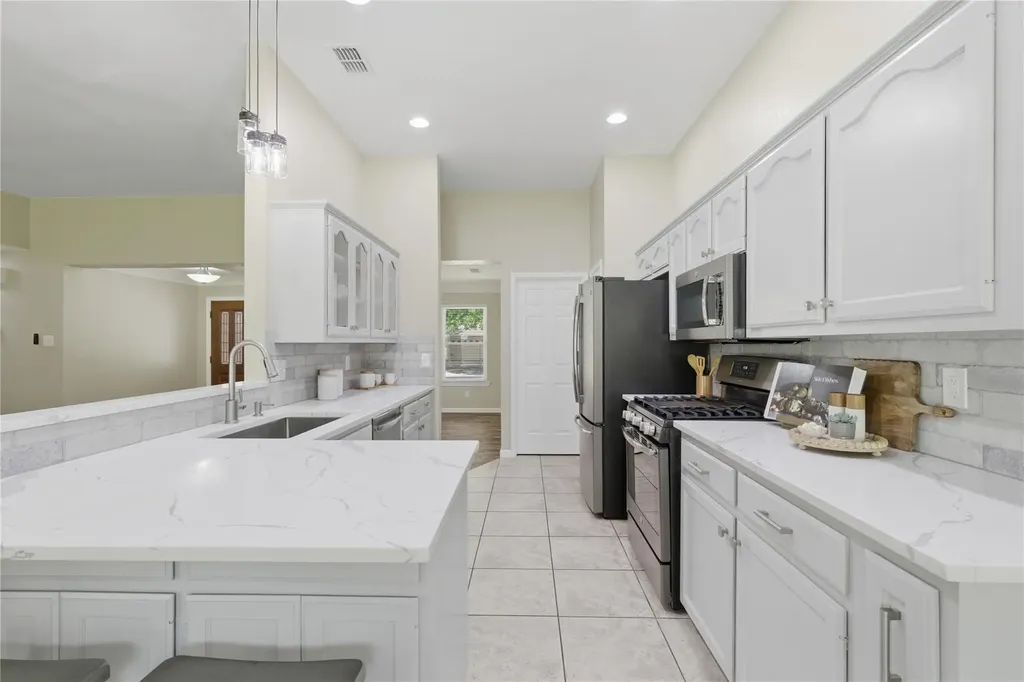 1015 Pecan Creek Drive Pflugerville TX 78660